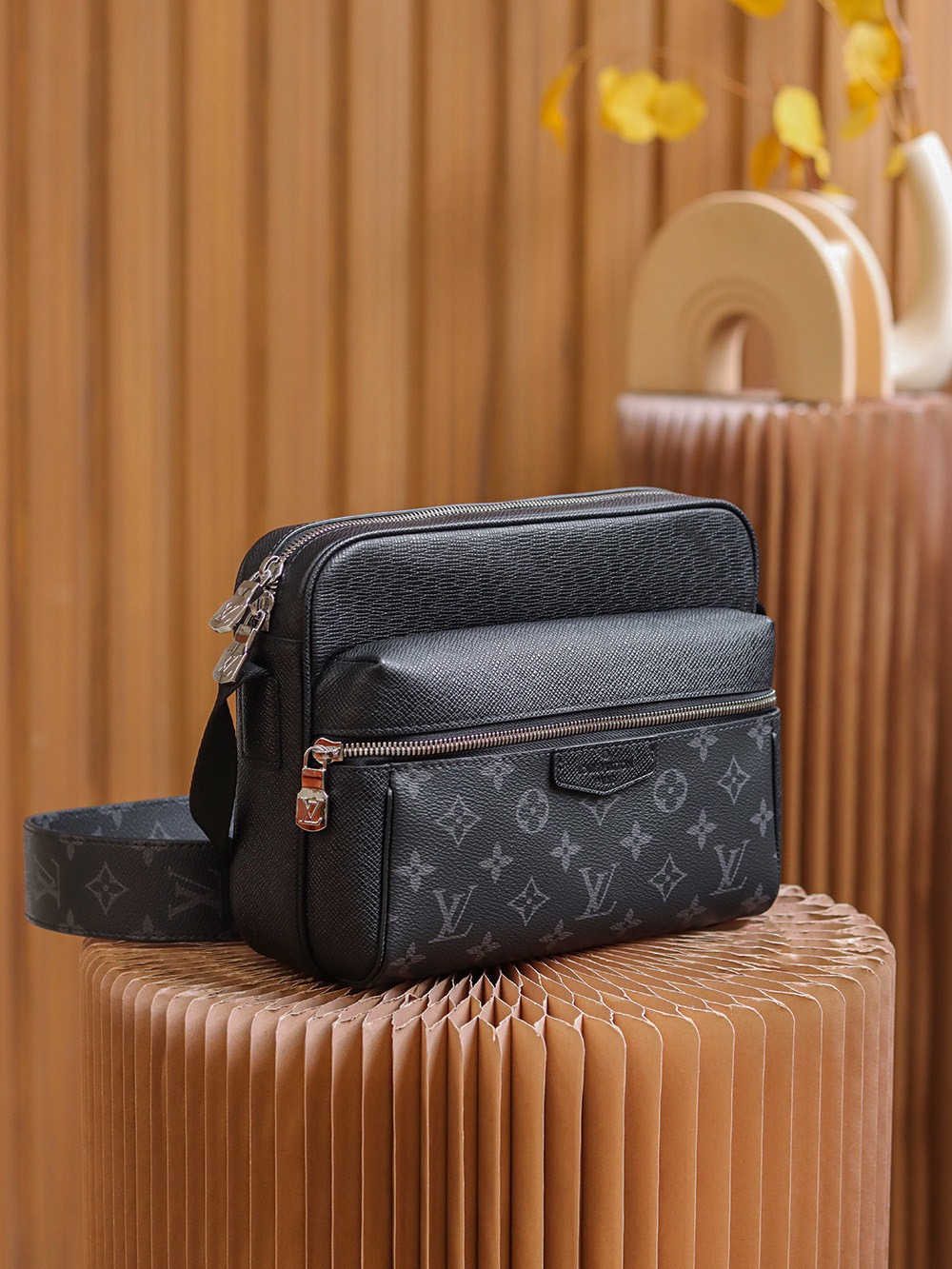 louis vuitton replica men bag