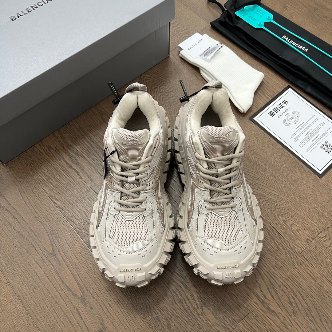 Replica sneaker balenciaga